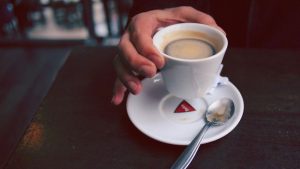 Waktu Terbaik Minum Kopi Saat Puasa Ramadan