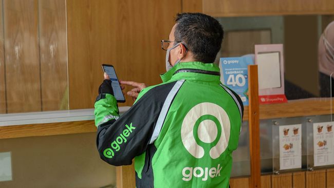 Gojek Mulai Salurkan Bonus Hari Raya