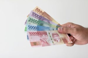 Tips Kelola Uang Untuk THR