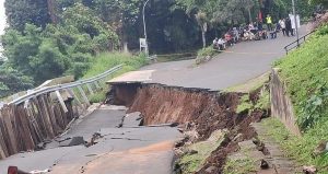 Jalan Batu Tulis di Bogor Ambles