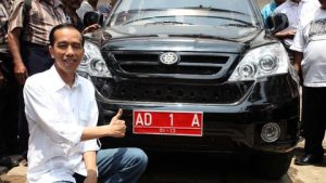 Jokowi Digugat Rp300 Juta Terkait Esemka
