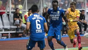 Michael Essien sempat membela Persib Bandung dan masih memperhatikan Maung Bandung.