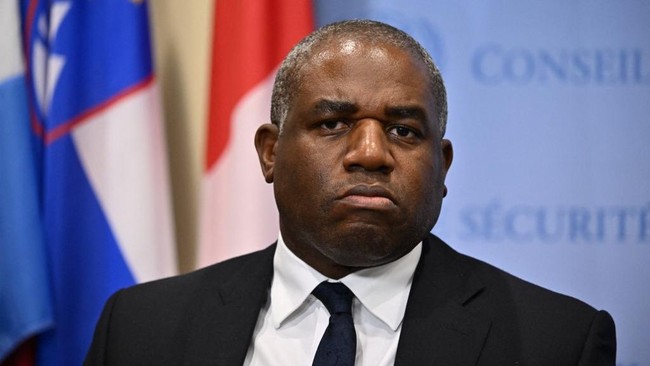 Menteri Luar Negeri Inggris David Lammy mengatakan pada hari Rabu bahwa Inggris menginginkan pengakuan sebagai bagian dari langkah menuju solusi dua negara untuk krisis berkepanjangan Israel-Palestina, bukan sekadar tindakan simbolis.