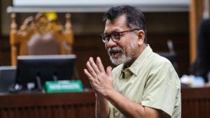 Mantan Kepala Badan Litbang Diklat Kumdil Mahkamah Agung (MA) Zarof Ricar mengakui pernah menerima uang Rp50 miliar terkait dengan pengurusan perkara perdata yang melibatkan Sugar Group Company melawan PT Mekar Perkasa dan Marubeni Corporation.