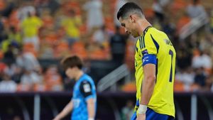 Cristiano Ronaldo kecewa berat usai Al Nassr kalah dari Kawasaki Frontale di LCA.