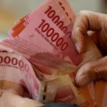 Nilai tukar rupiah kembali menunjukkan penguatan terhadap dolar Amerika Serikat (AS) pada perdagangan pagi ini, Kamis (26/6). Berdasarkan data pasar valuta asing, rupiah dibuka pada level Rp16.282 per dolar AS, naik dari posisi penutupan sebelumnya yang berada di kisaran Rp16.330.